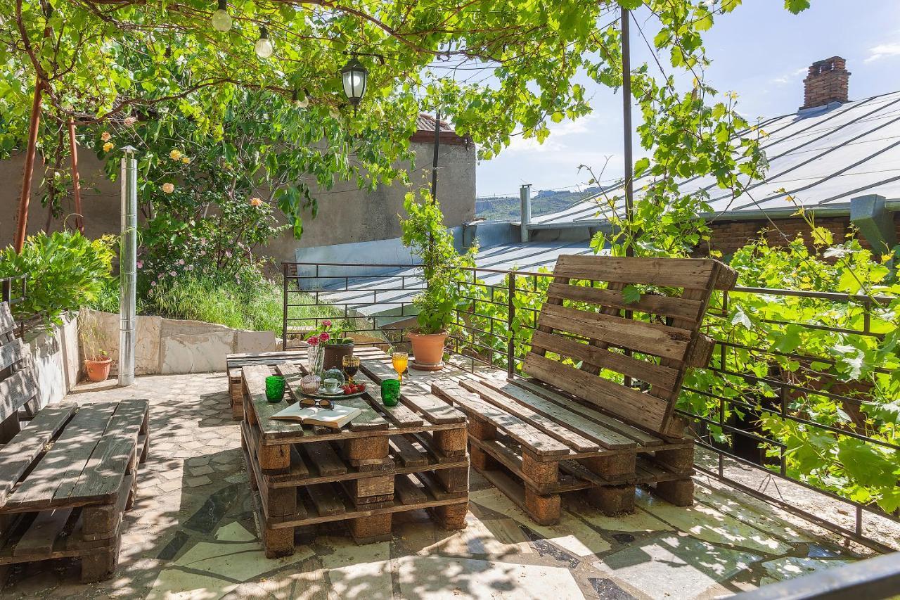Indie Mindie Tbilisi Exterior foto